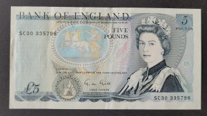 £5 Gill  Bank of England B353 note (VF+) SC30 335798