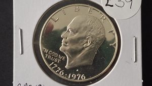 1776-1976 Dollar Eisenhower Liberty Bell Moon One Dollar Silver Cameo Coin - US Bicentennial