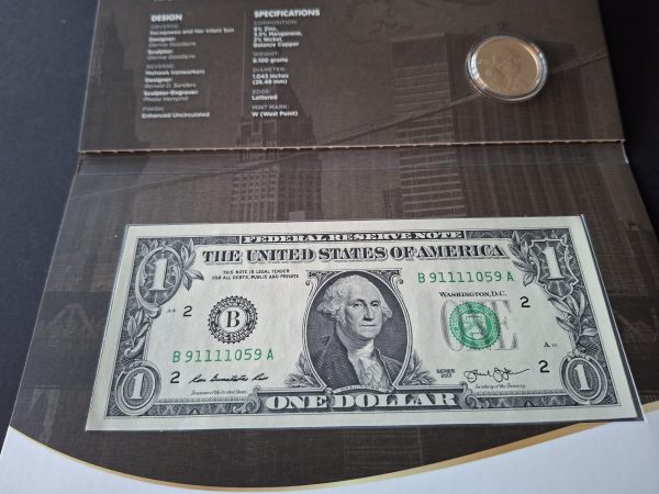 A 2015 United States Mint Mohawk Ironworks $1 note and $1 coin set. 